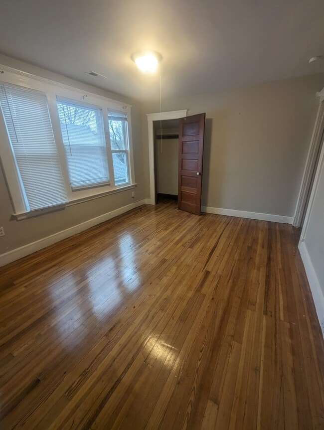 89 Hubinger St, Unit 3 in New Haven, CT - Building Photo - Building Photo