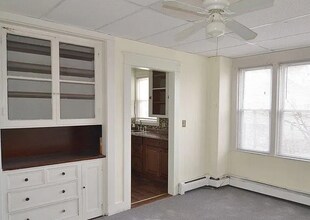 115 Waterman Ave in East Providence, RI - Building Photo - Building Photo