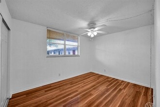 7173 Orange Dr, Unit 215 in Davie, FL - Building Photo - Building Photo