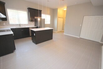 816 S Negley Ave, Unit #4 in Pittsburgh, PA - Building Photo - Building Photo