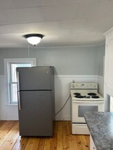 66 Green St in Biddeford, ME - Building Photo - Building Photo
