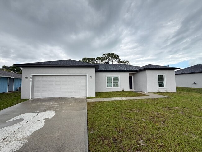 property at 1673 Westcott St SE