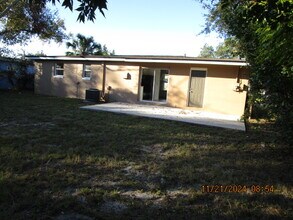 933 Lewis Dr in Daytona Beach, FL - Building Photo - Building Photo