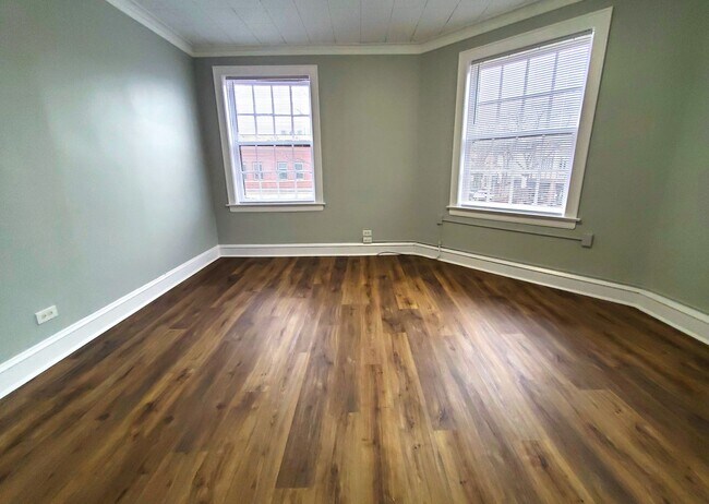 695 Vernon Ave-Unit -2nd Floor in Glencoe, IL - Building Photo - Building Photo