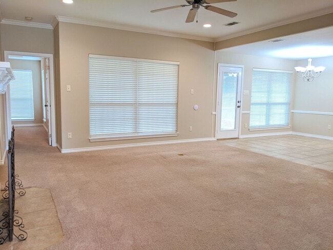 May Move In! 3 Bed 2 Bath In Edelweiss Gar in College Station, TX - Building Photo - Building Photo