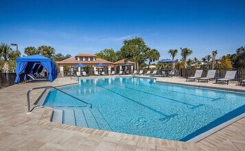 1750 San Bernadino Way in Naples, FL - Building Photo - Building Photo
