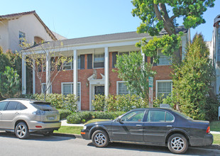 145 S Roxbury Dr in Beverly Hills, CA - Building Photo - Building Photo