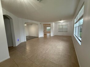 2100 Mariner Bay Blvd in Fort Pierce, FL - Building Photo - Building Photo