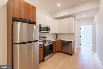 4408 Lancaster Ave in Philadelphia, PA - Building Photo - Building Photo