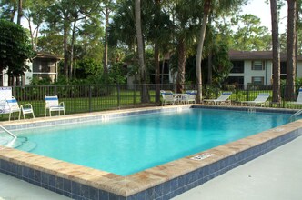 1885 Courtyard Way in Naples, FL - Building Photo - Building Photo