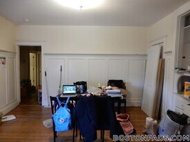 1130 Commonwealth Ave in Boston, MA - Building Photo