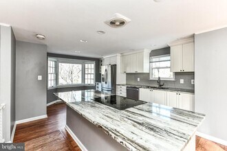 2009 Wellfleet Ct in Falls Church, VA - Building Photo - Building Photo