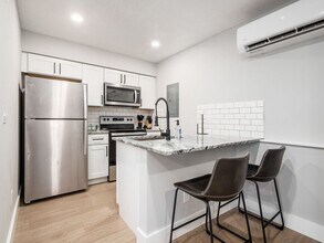 494 Forest St in Columbus, OH - Foto de edificio - Building Photo