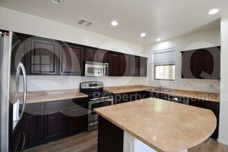 3813 E Santa Fe Ln in Gilbert, AZ - Building Photo - Building Photo