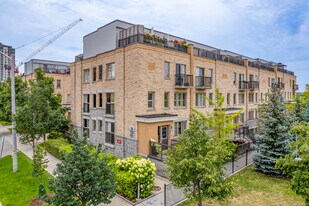 6-16 Foundry Av in Toronto, ON - Building Photo