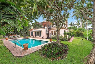 194 Almeria Rd in West Palm Beach, FL - Building Photo - Building Photo