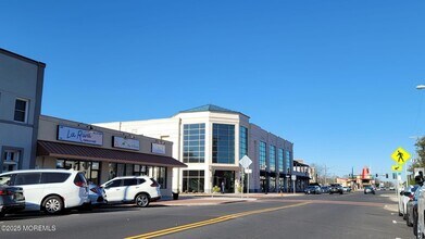 119 Avery Ave, Unit D10 in Long Branch, NJ - Building Photo - Building Photo
