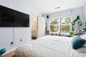 1149 Liberty Pkwy NW in Atlanta, GA - Foto de edificio - Building Photo