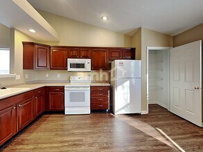 12305 Driftstone Dr in Fishers, IN - Building Photo - Building Photo