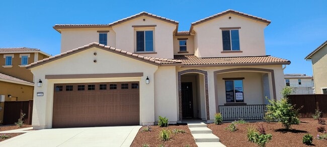 2208 Randolph Pl in Woodland, CA - Building Photo - Building Photo