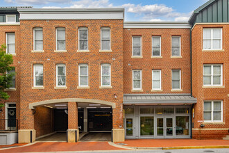 Maxwell Place in Frederick, MD - Foto de edificio - Building Photo