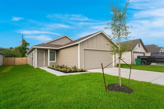 220 Laura Leigh Ln in Angleton, TX - Building Photo - Building Photo