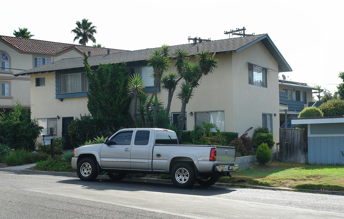 1 W Avenida Ramona in San Clemente, CA - Building Photo