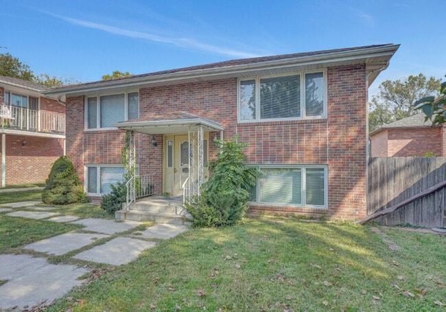 2318 C St in Lincoln, NE - Building Photo - Building Photo