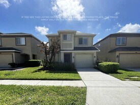 27144 La Jolla Way in Wesley Chapel, FL - Building Photo