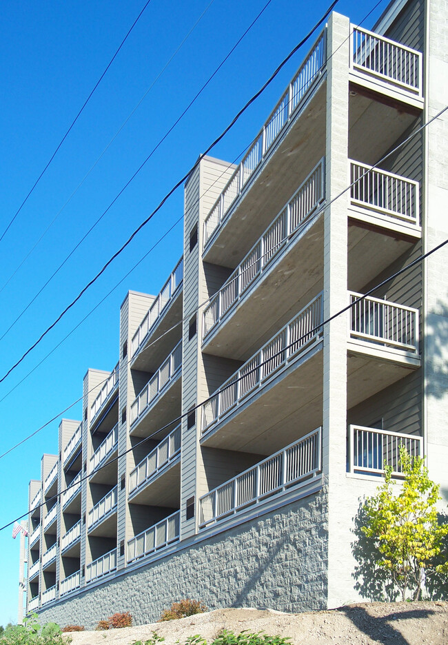 Outlook Cove in La Porte, IN - Foto de edificio - Building Photo