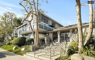 18427 Vincennes St, Unit 5 in Northridge, CA - Building Photo