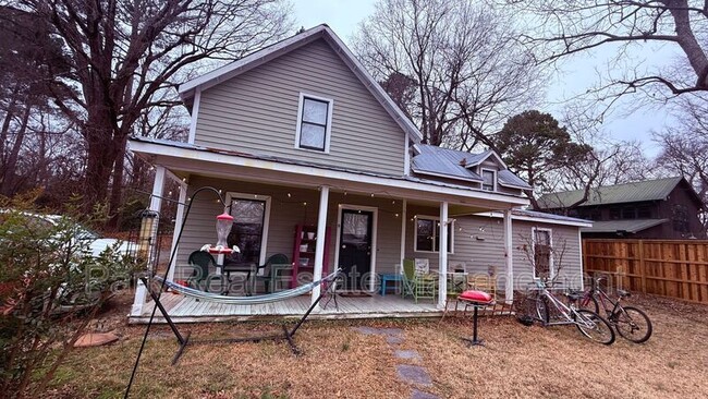 property at 505 N Greensboro St