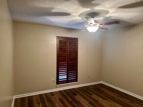 103 Wroxton Dr in Conroe, TX - Building Photo - Building Photo