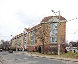 211 Randolph Rd in Toronto, ON - Building Photo - Primary Photo