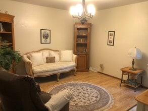 17645 Prince George Ct in Brookfield, WI - Building Photo - Building Photo