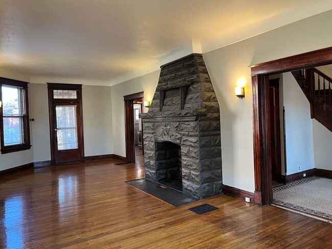 property at 2102 Maryland Ave