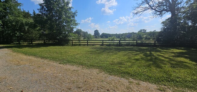 7307 Rhodes Ln in Lascassas, TN - Building Photo - Building Photo