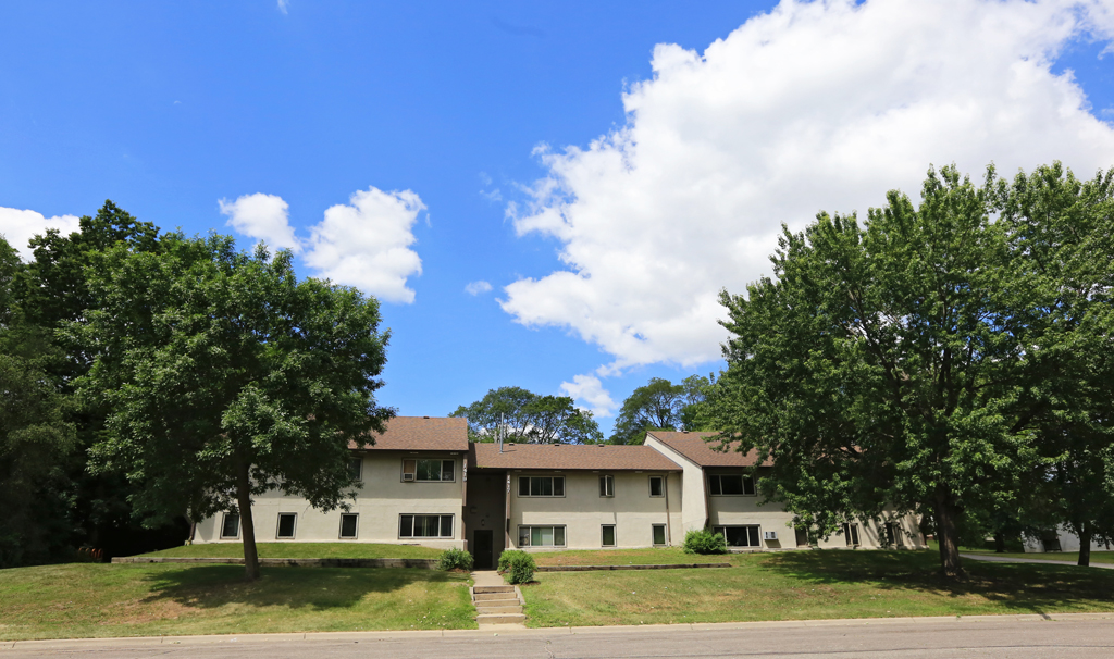 West Campus in St. Cloud, MN - Building Photo