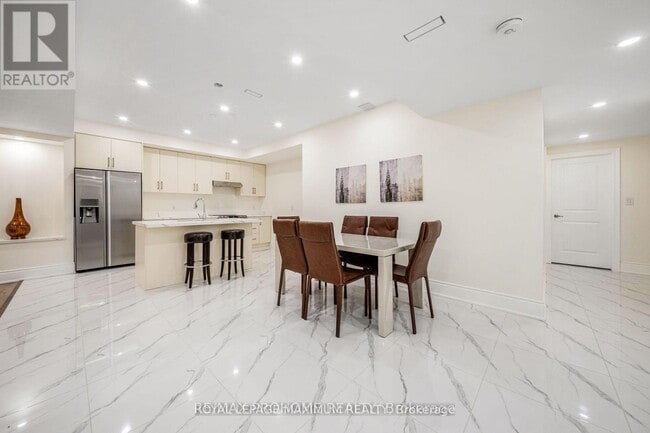 48 Silver Sterling Cres in Vaughan, ON - Building Photo - Building Photo