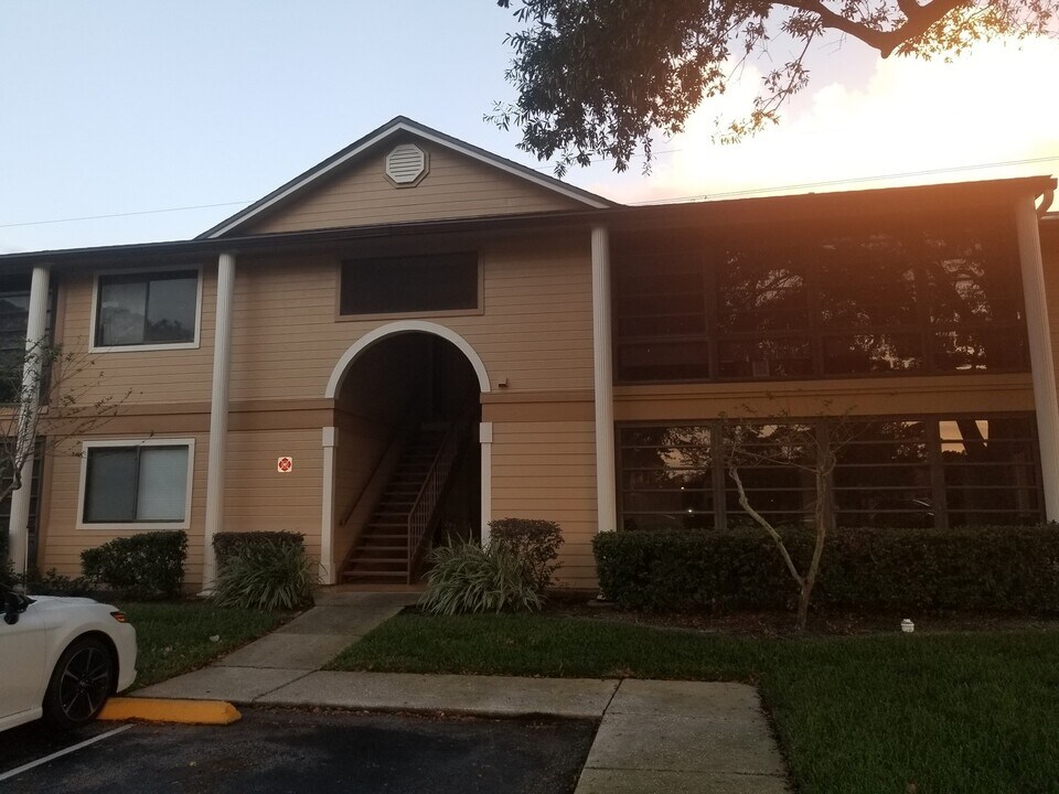 6031 Scotchwood Glen in Orlando, FL - Building Photo
