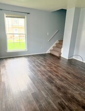 8904 Shawn Dr in Sterling Heights, MI - Foto de edificio - Building Photo