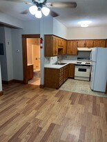 307 Elm Ave, Unit Unit 2 in Waverly, MN - Building Photo