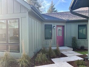 702 Union St in Northfield, MN - Building Photo - Building Photo