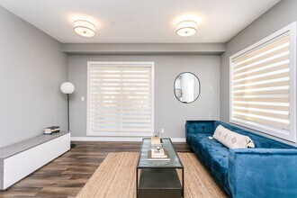 The View at Charlesworth in Edmonton, AB - Building Photo - Building Photo