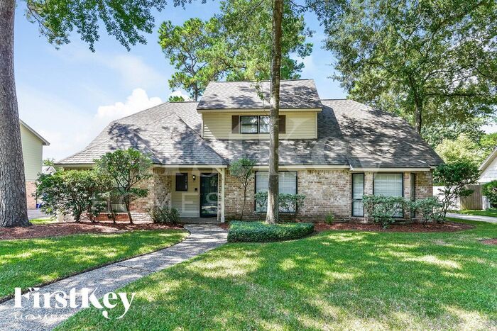 11715 Parkriver Dr in Houston, TX - Building Photo