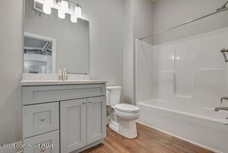 55 N Courtland St in East Stroudsburg, PA - Foto de edificio - Building Photo