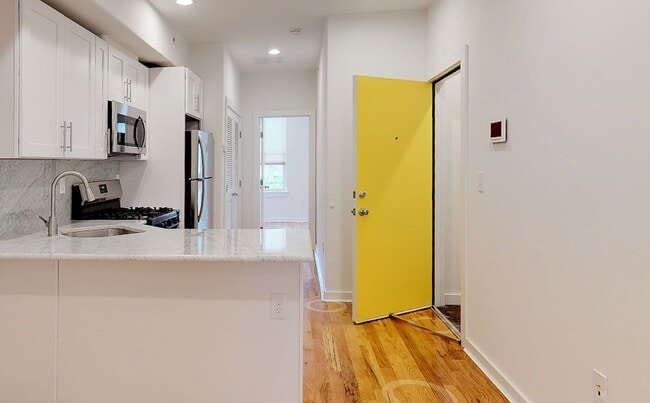 property at 1642 N Marshall St