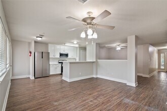 19823 Crested Hill Ln in Cypress, TX - Building Photo - Building Photo