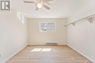 10 Kings Ct in Orillia, ON - Building Photo - Building Photo
