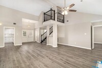 5115 Shady Gardens Dr in Humble, TX - Building Photo - Building Photo